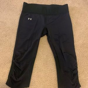 Under Armour medium compression capri size medium